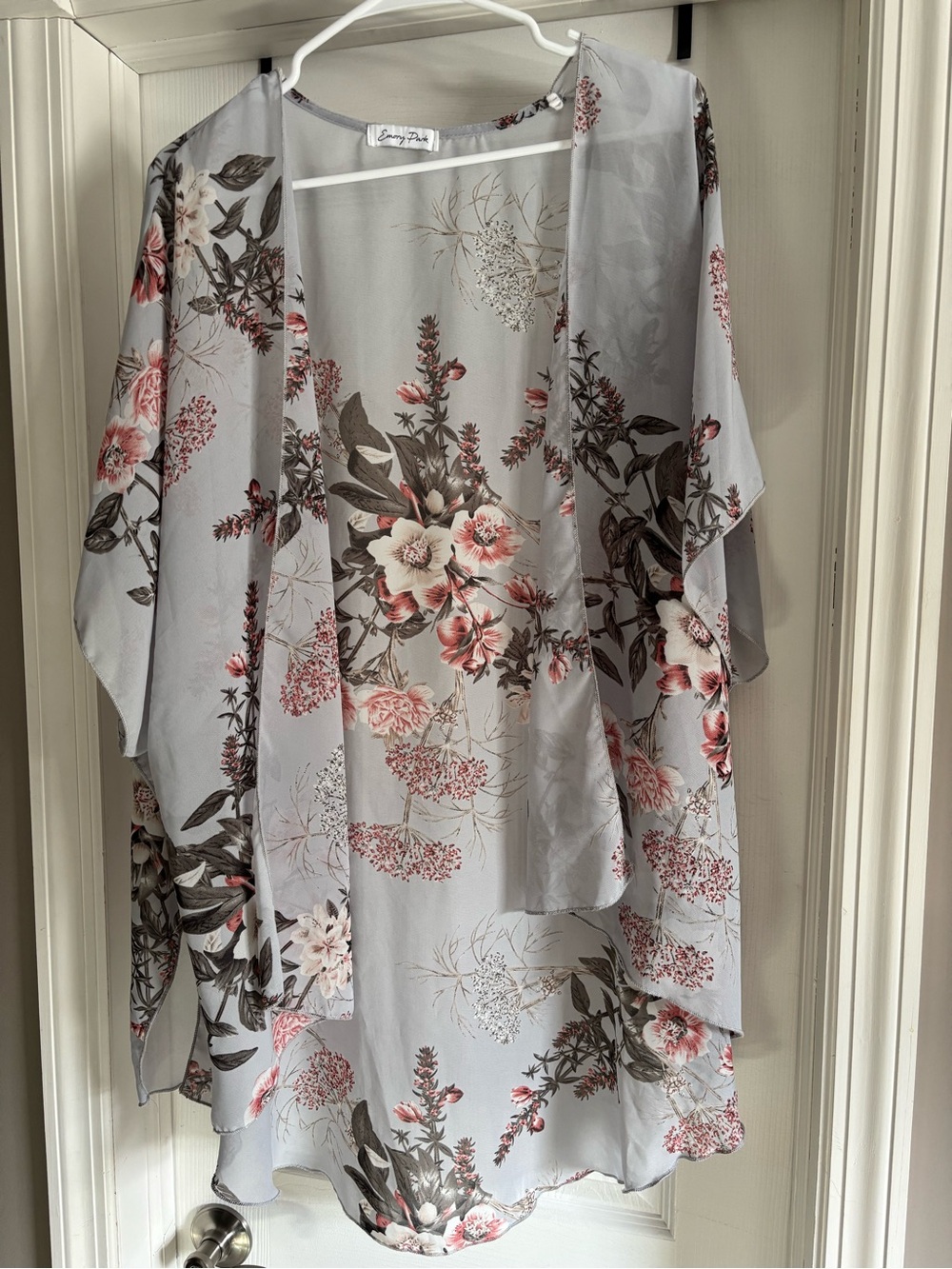 emory park Sheer Floral Kimono in Light Gray with Pink